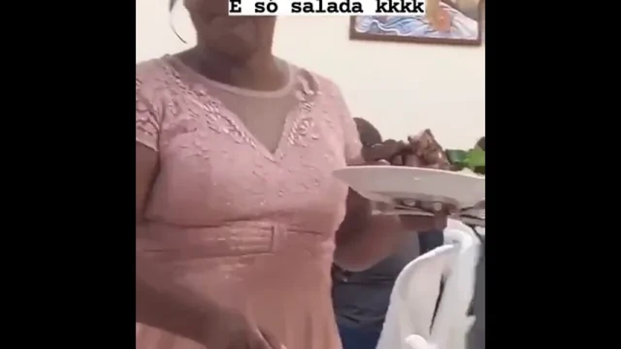 VOCE CONHECE ALGUEM ASSIM ? É SÓ SALADA ( MEME ) ( VIRALIZOU ) ( RINDO ) #shorts
