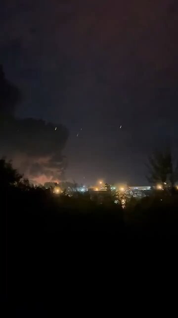 📰🇷🇺🇺🇦 #BreakingNews Pskov Airport in #Russia has been hit by #Ukrainian drones