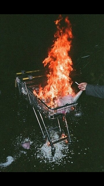 HUSTLIN' - Trenchhh ft TKWC