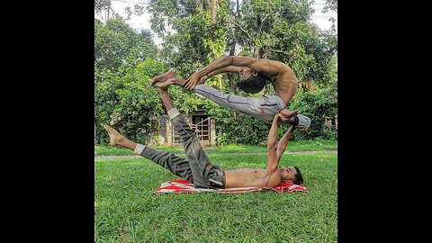 Acro yoga