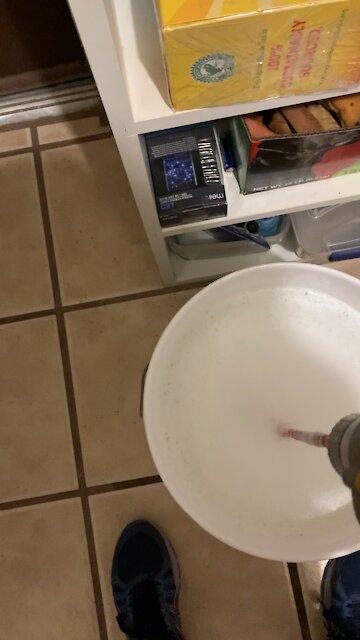 Making laundry detergent