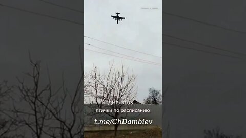 RUSSIAN SU-25 AIRCRAFT FLYING OVER DONETSK!