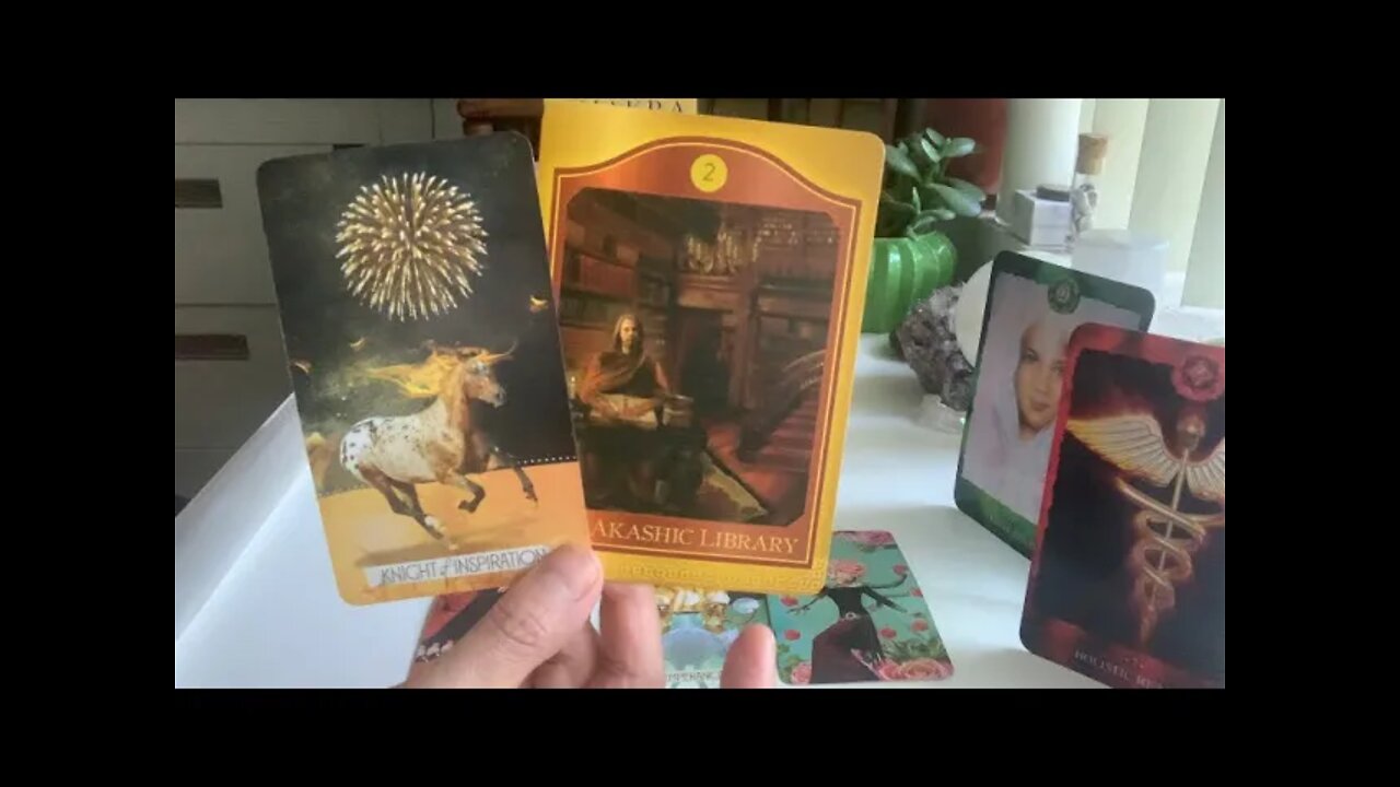 Aquarius ♒️ “Your Akashic Library is Open. Be Free!” 📚May Tarot & Oracle Reading.