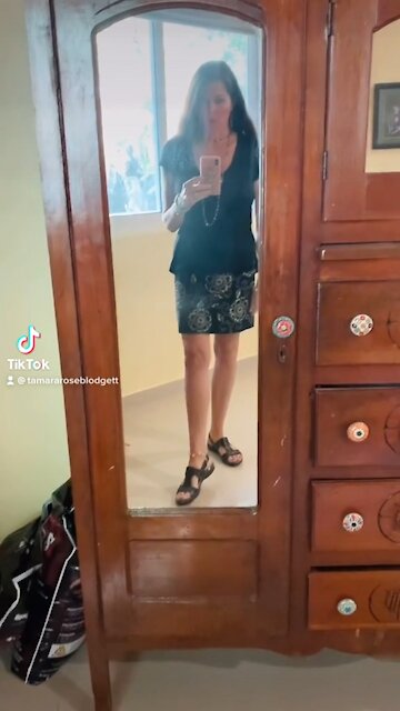 Do you guys like my thrifted fashion? 🤔