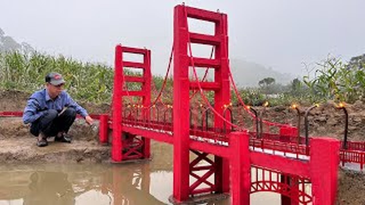 Building the miniature Golden Gate Bridge