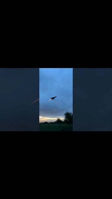 This jet hits the after burner ✈️