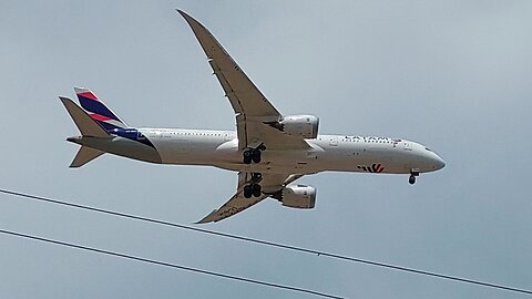 Boeing 787-9 Dreamliner CC-BGH on final approach coming from Guarulhos to Fortaleza