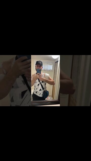 Bandages around the armpit