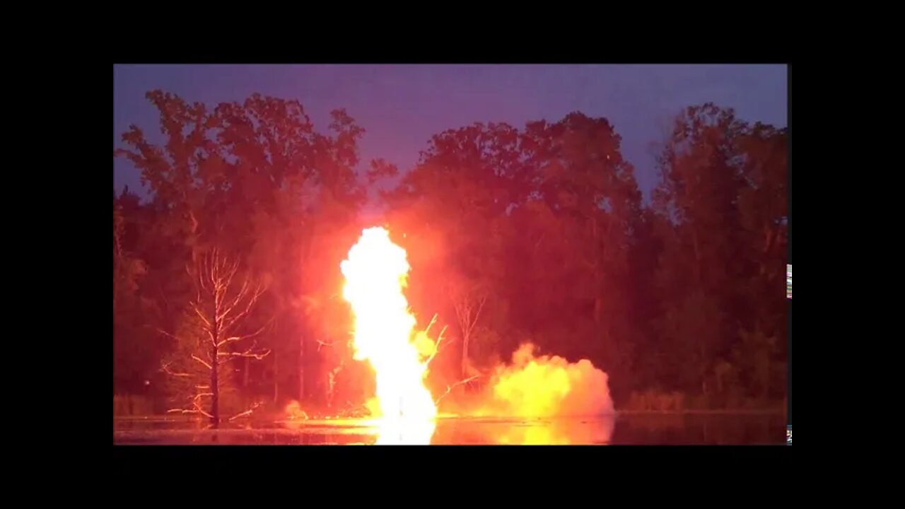 RE LOAD ENJOY !!!! EAST TEXAS OUT LAW CUZ BLOWS UP A BEAVER HUT WITH TANNERITE & FUEL !!!