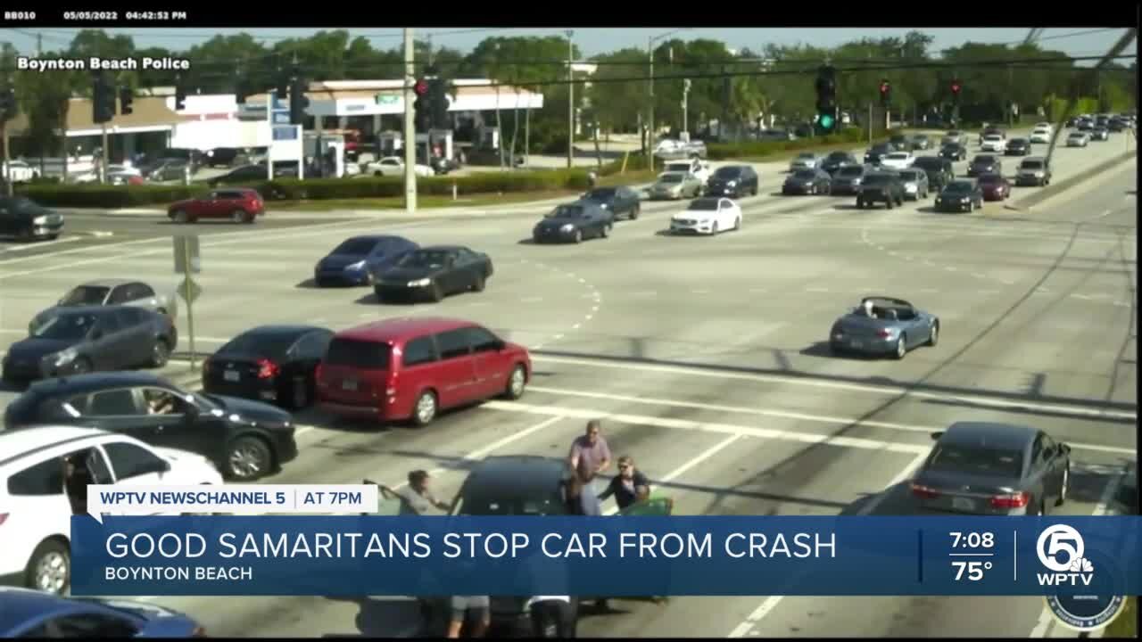 Good Samaritans help Boynton Beach driver who suffers medical episode