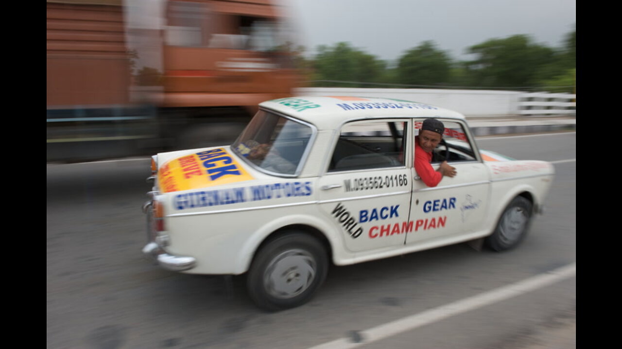 Reverse Driver | Indian Man Drives Car Backwards On Busy Highways