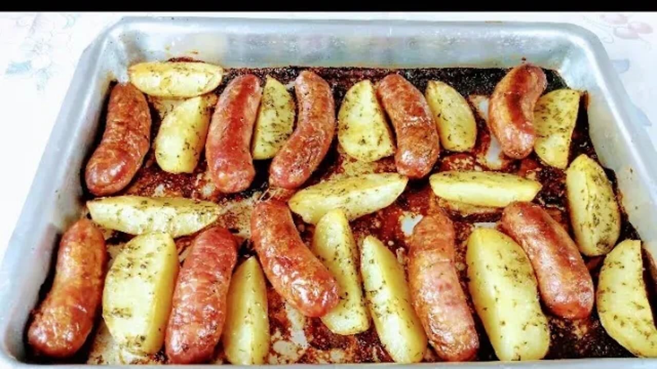 Linguiça assada no Forno com Batatas