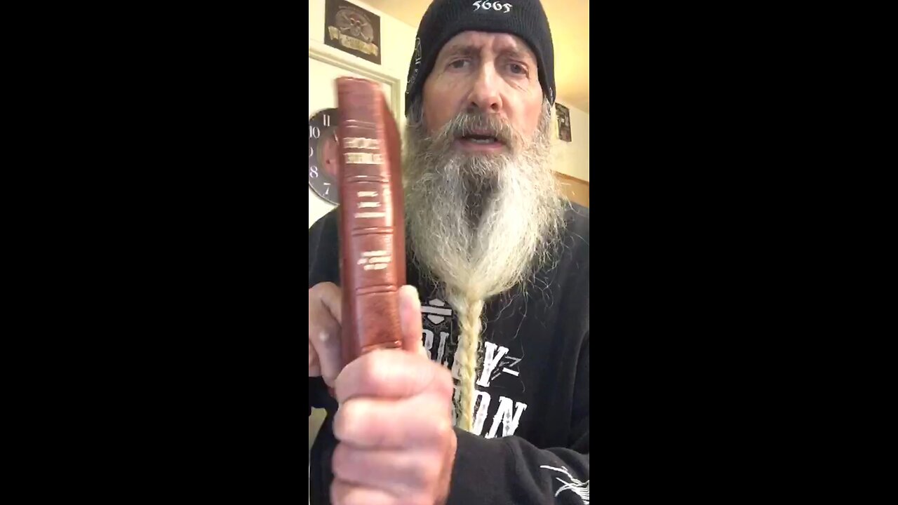 18.11.22 11:11 WIZARD ON THE "LAW OF WAR" MANUAL