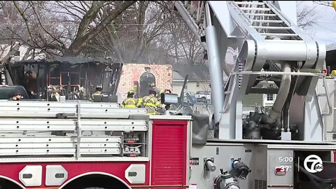 House explosion possibly linked to gas in Dearborn Heights