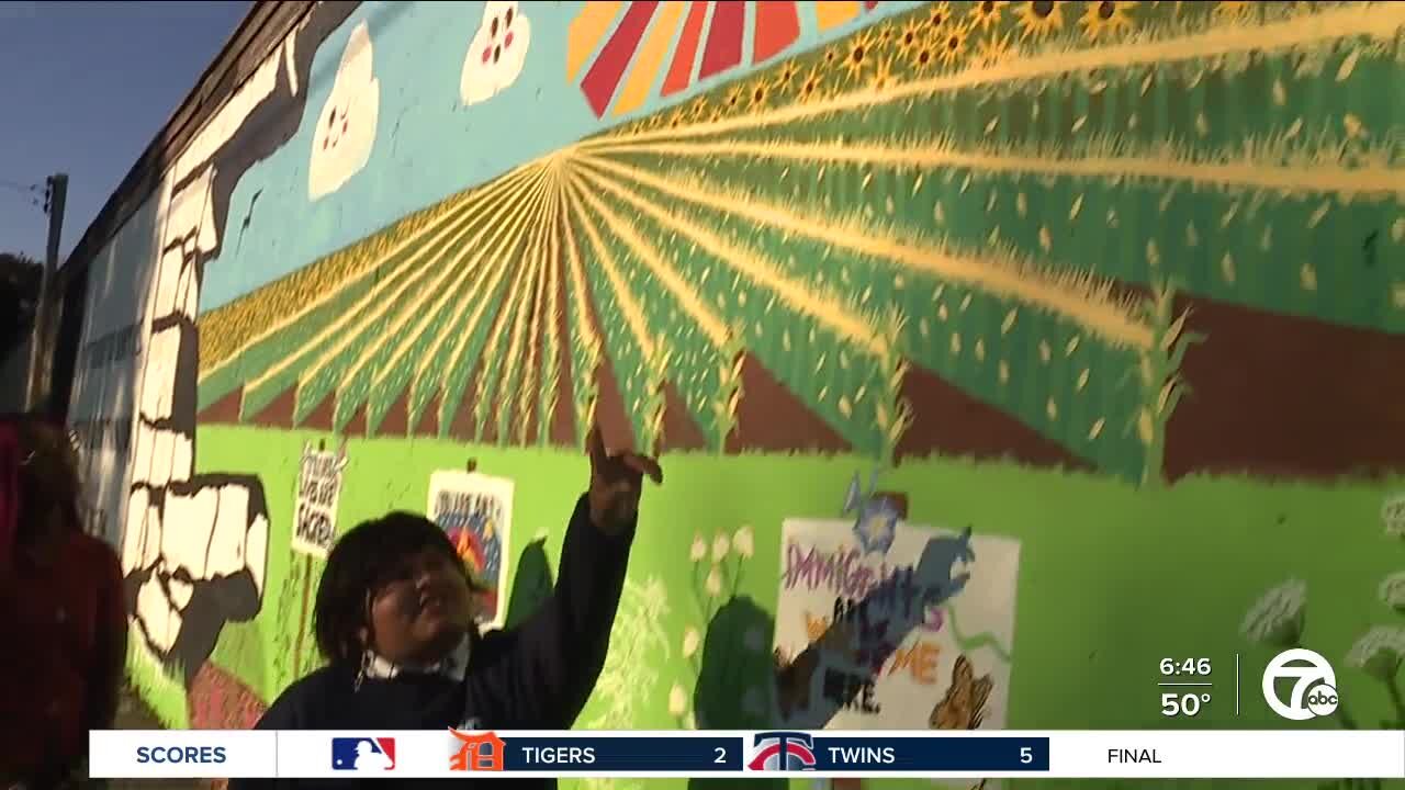 Kids in Pontiac paint mural show struggles Black & brown communities face every day