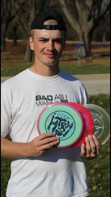 Milwaukee 24-year-old battling cancer becomes one of best disc golfers in Wisconsin