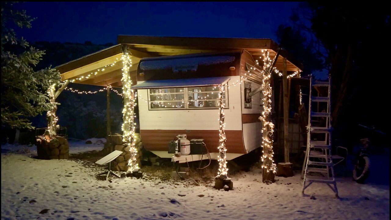 Vintage Camper Life - Winter Is Here At My Off-Grid Homestead