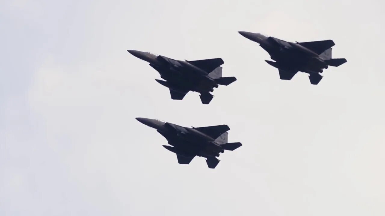 Powerful American Military Aircraft Fly Over the White House on the Fourth of July