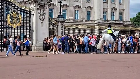 Changing of guards Buckingham Palace