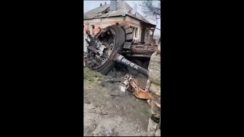 RUSSIAN TANK WRAPPED! RUSSIA UKRAINE WAR!