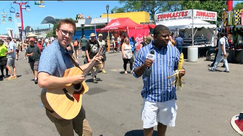 Fans improvise farewell to Summerfest song