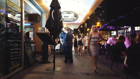 Gold Coast - Broadbeach at Night