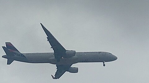 Airbus A321 PT-XPE vindo de Manaus para Fortaleza