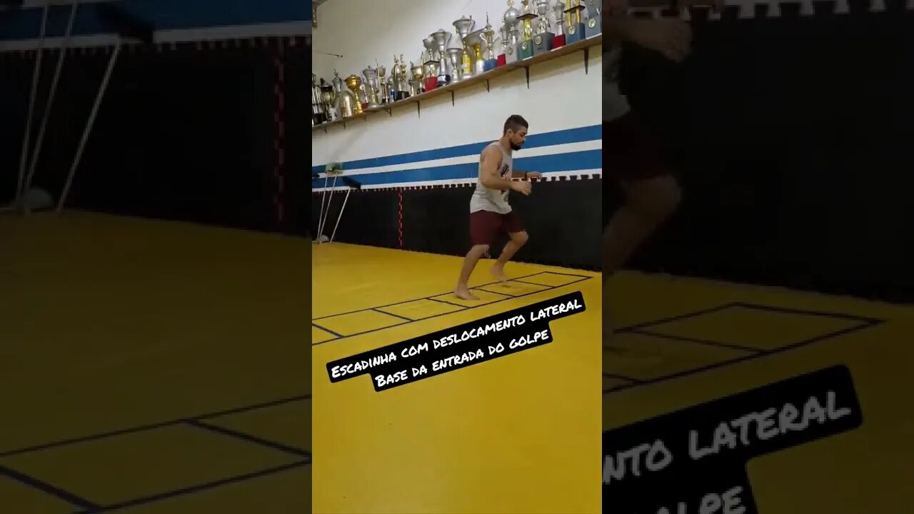 Escadinha com deslocamento lateralBase da entrada do golpe