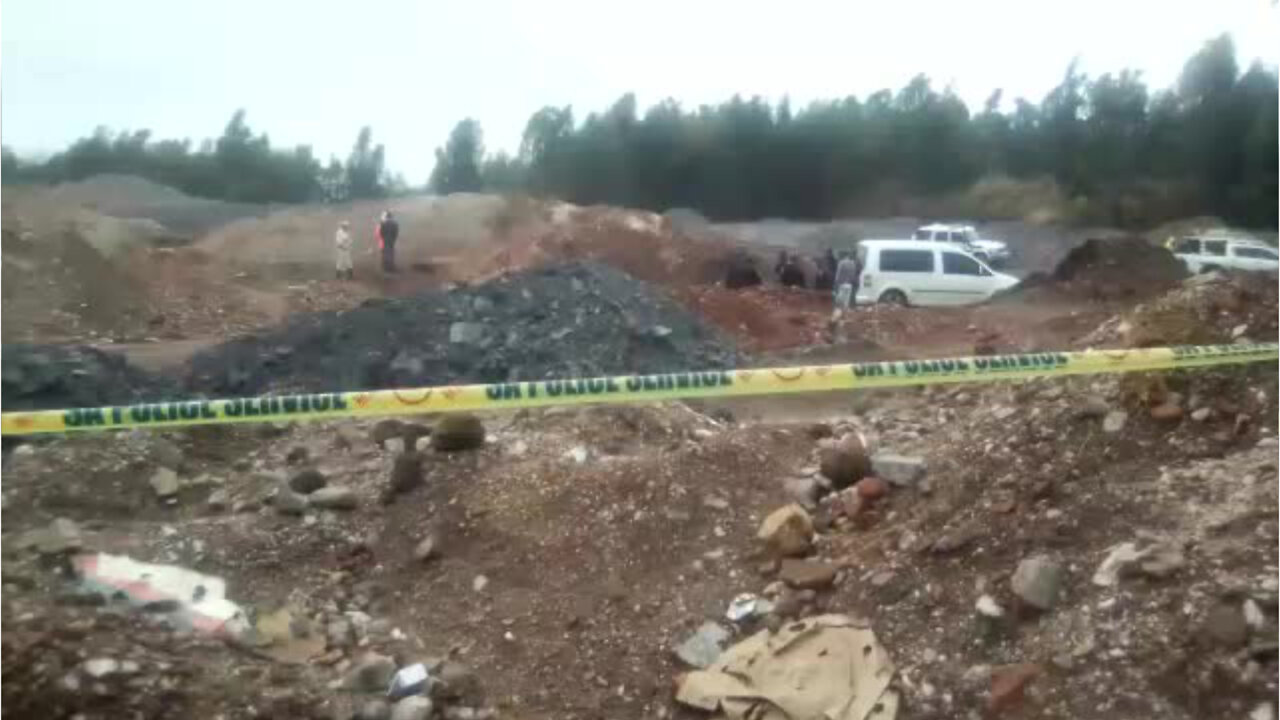 WATCH : Police Discover Two Bodies Inside An Active Mine in Krugersdorp (1)