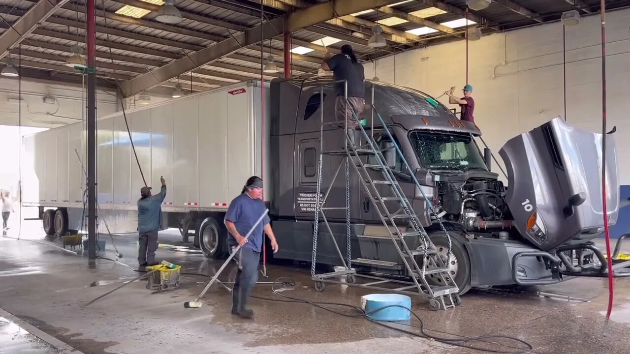 Tucson Arizona to Bozeman Montana. Day 1, getting loaded and getting the truck washed.