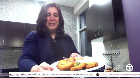 Menorah in the D returns