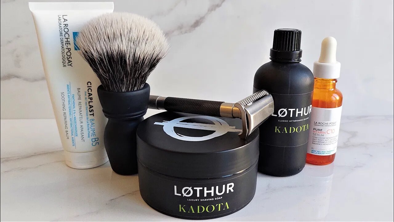 Kadota set by Løthur Grooming, Parker Semi-Slant and La Roche Posay.