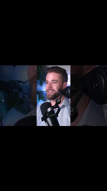 Apple Reaches $3 Trillion Market Cap 📈 #financepodcast #apple