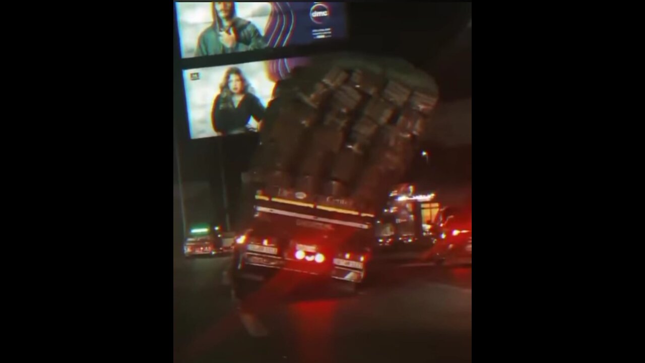 Stupid driver caused the truck to overturn