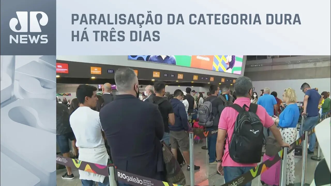 70 voos são cancelados por mau tempo e greve dos aeronautas no RJ