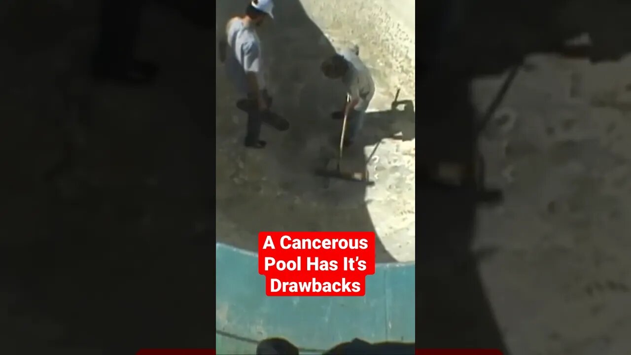 BACKYARD POOL SWEEPER #poolskateboarding #skateboarding #poolskating