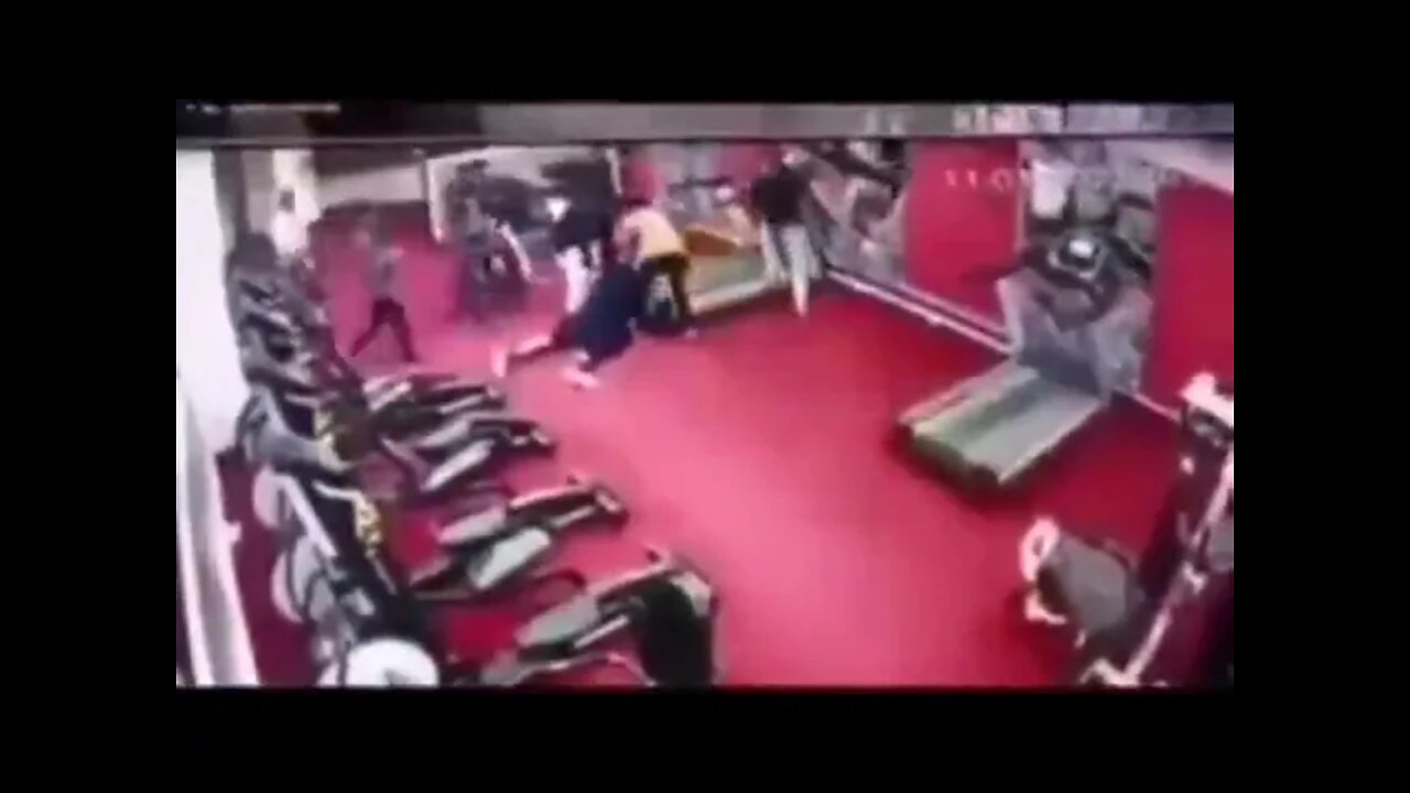 A young medical student dies of a heart attack in the gym of GIMS Medical College in Khairpur Sindh