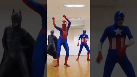 OS MELHORES, DANÇANDO BATMAN, HOMEM-ARANHA, CAPITÃO AMÉRICA, SUPER-MAN E THE FLASH, LIGA DA ALEGRIA