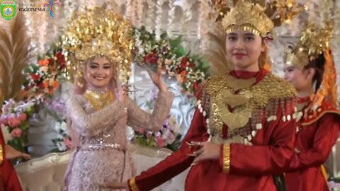 Pengantin Menari / ACARA RESEPSI PERNIKAHAN DEKA PUTRI ANDINI S.PD & WAHYU ARDITYA A.MD COM