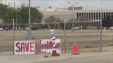 A look at those walking the picket line in support of the UAW at the closed Lordstown Assembly plant