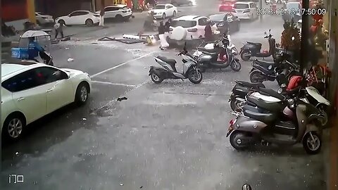 Massive Explosion at Chinese Restaurant #viral Like 👍 and Subscribe