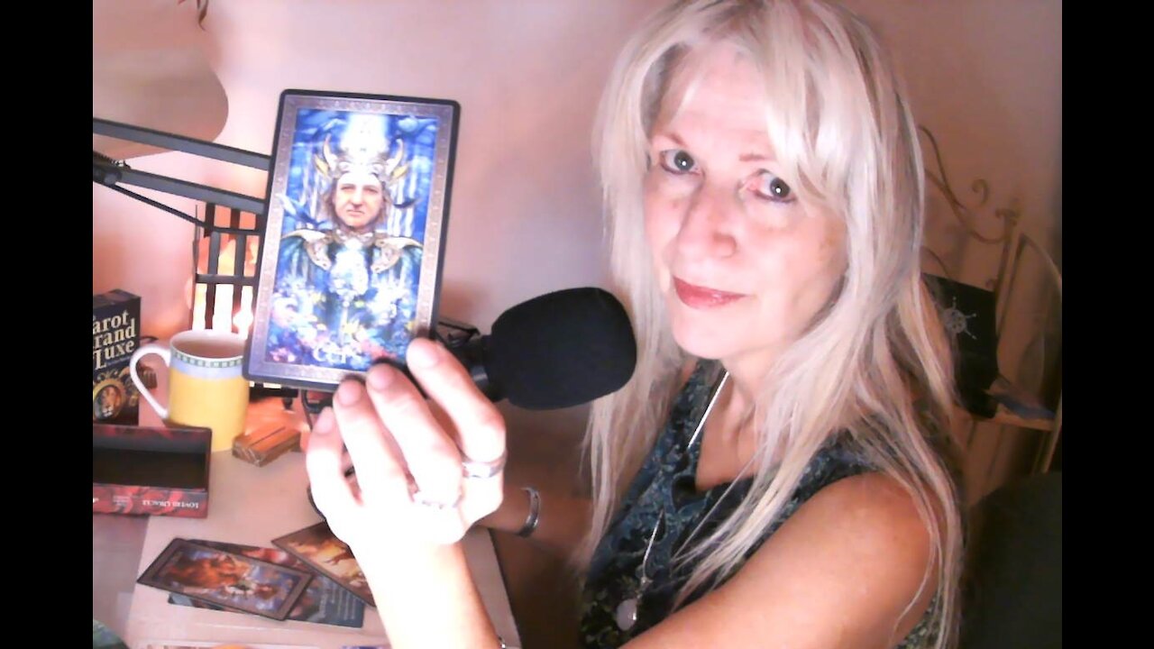 Tarot Scorpio - August 2021 - Living From Your Heart