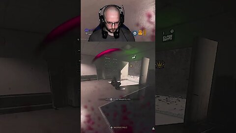 AGGRESIVE HUNTING in Warzone 🔪 #shorts #warzone #callofduty #gameplay