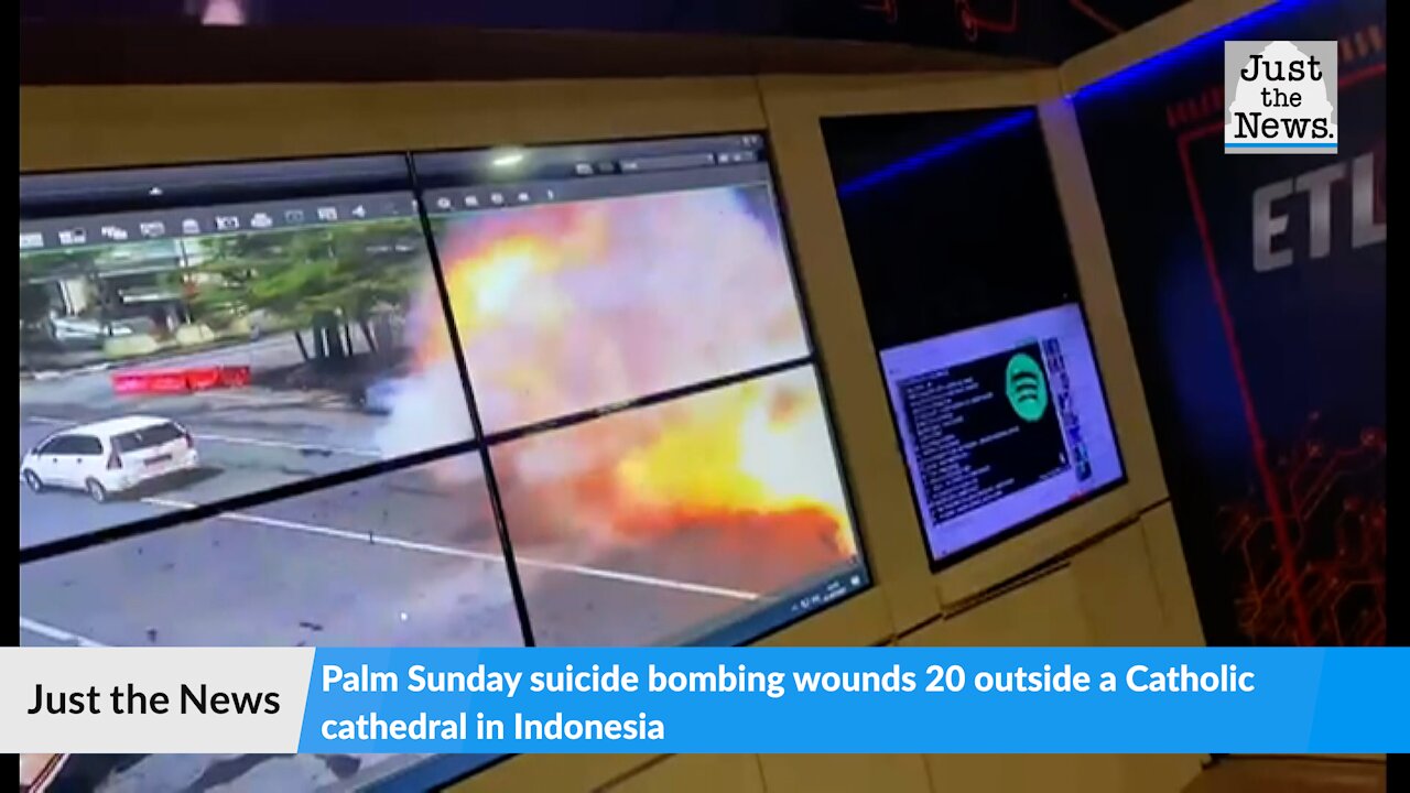 Palm Sunday suicide bombing wounds 20 outside a Catholic cathedral in Indonesia