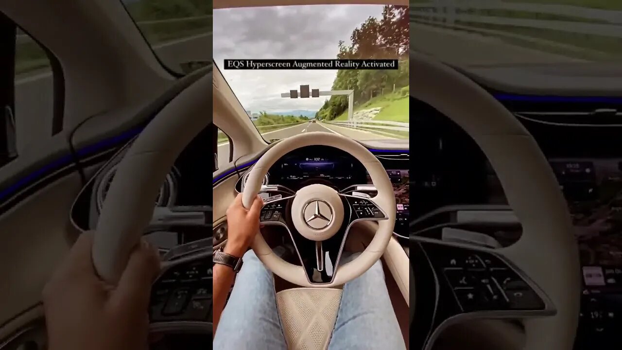 Augmented Reality navigation in the new Mercedes EQS⚡️ #shorts #mercedes