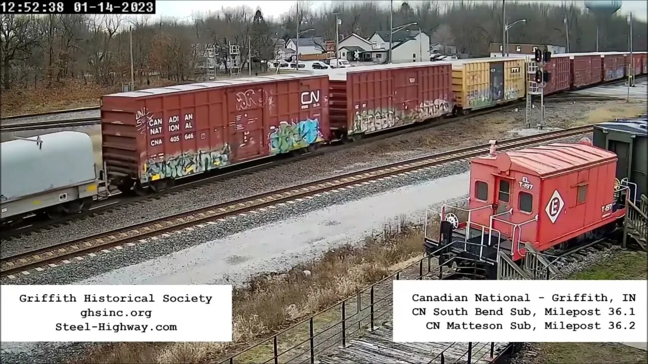 EJE 661 leading EB Manifest in Griffith, IN on January 14, 2023