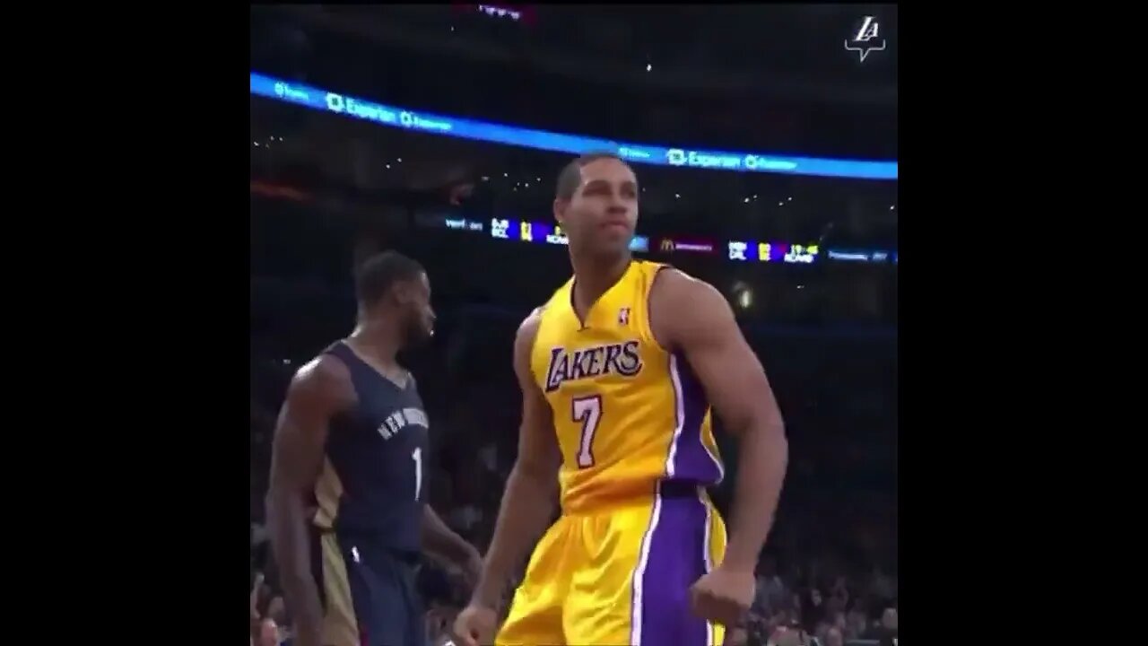 Lakers Xavier Henry With The Poster Slam #shorts