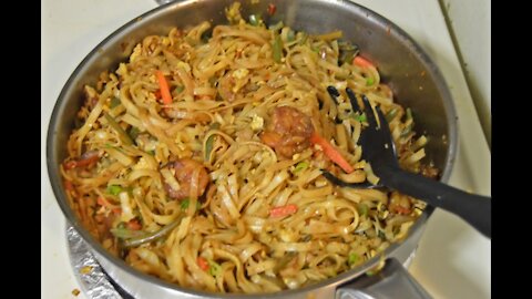How to Make Best Prawn Noodles - Restaurant Style Shrimp Noodles Recipe