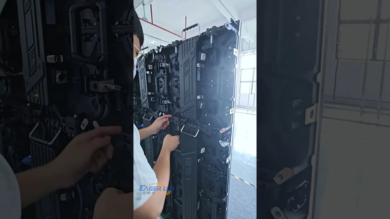 The LED screen cabinet installation process is very simple, right?#ledvideowall #eagerled