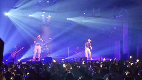 N.Flying in Houston song Rooftop